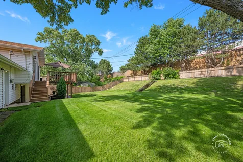 2S545 Lloyd Avenue Lombard IL 60148