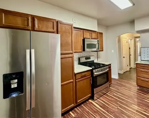 8204 South Exchange Avenue Chicago IL 60617