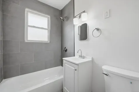 16608 Sawyer Avenue Markham IL 60428