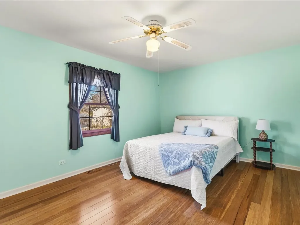 545 Andrew Lane Lake Zurich IL 60047