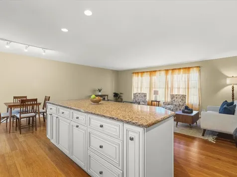 545 Andrew Lane Lake Zurich IL 60047