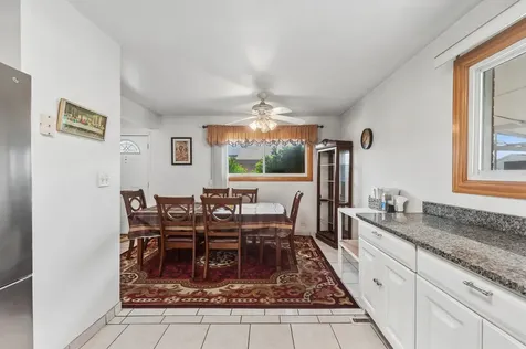 9481 Park Lane Des Plaines IL 60016