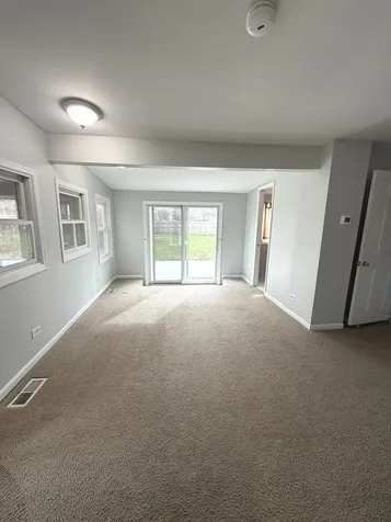2209 Douglas Avenue Des Plaines IL 60018