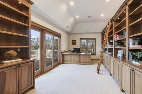 10 Old Hart Road Barrington Hills IL 60010