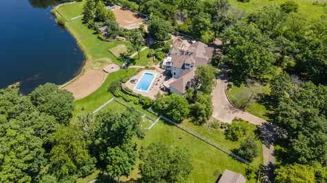 10 Old Hart Road Barrington Hills IL 60010