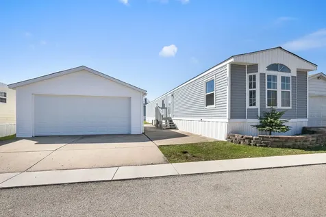 3515 Barb Avenue Park City IL 60085