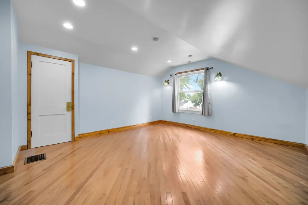 622 South Grace Street Lombard IL 60148