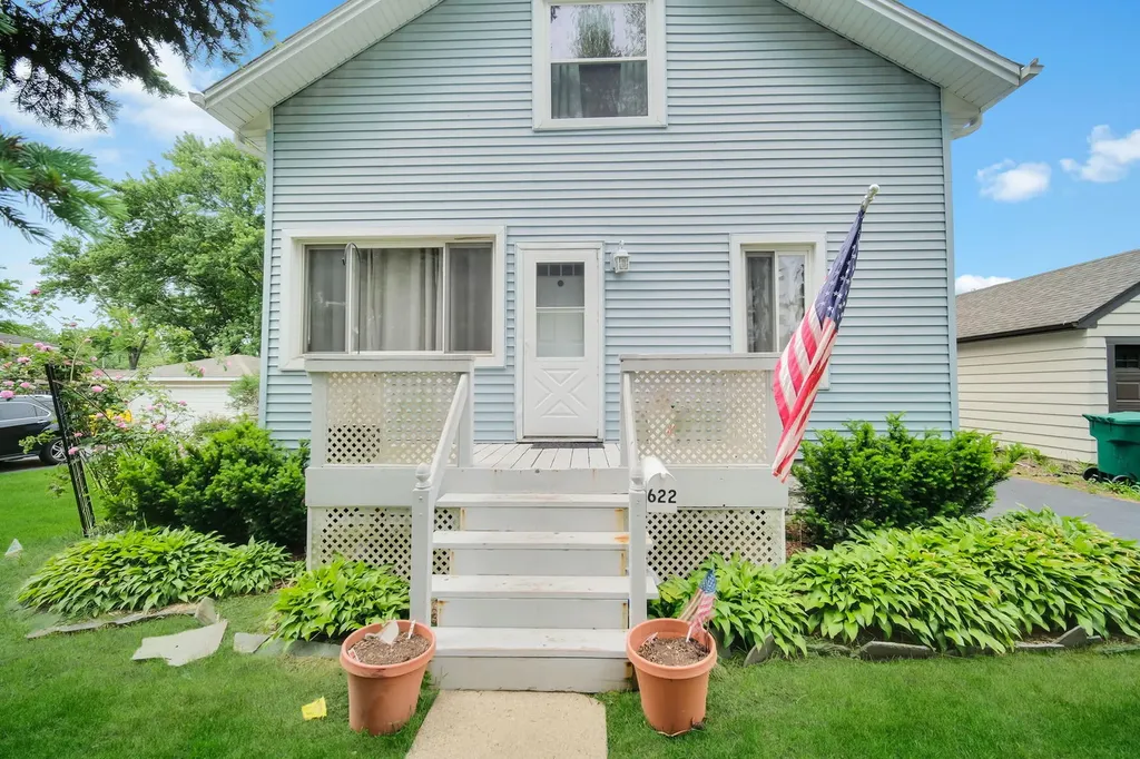 622 South Grace Street Lombard IL 60148