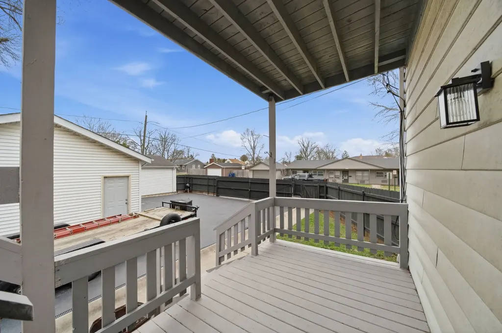 12815 Clinton Street Blue Island IL 60406