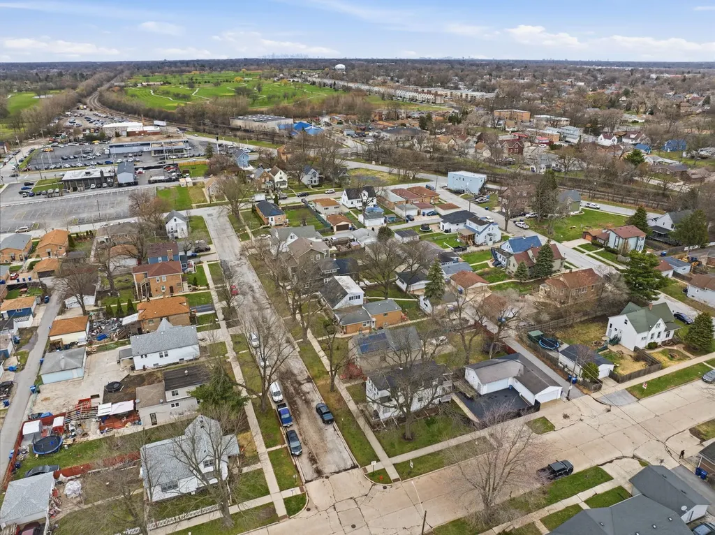 12815 Clinton Street Blue Island IL 60406