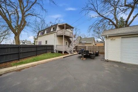 12815 Clinton Street Blue Island IL 60406