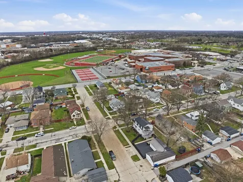12815 Clinton Street Blue Island IL 60406