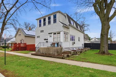 12815 Clinton Street Blue Island IL 60406