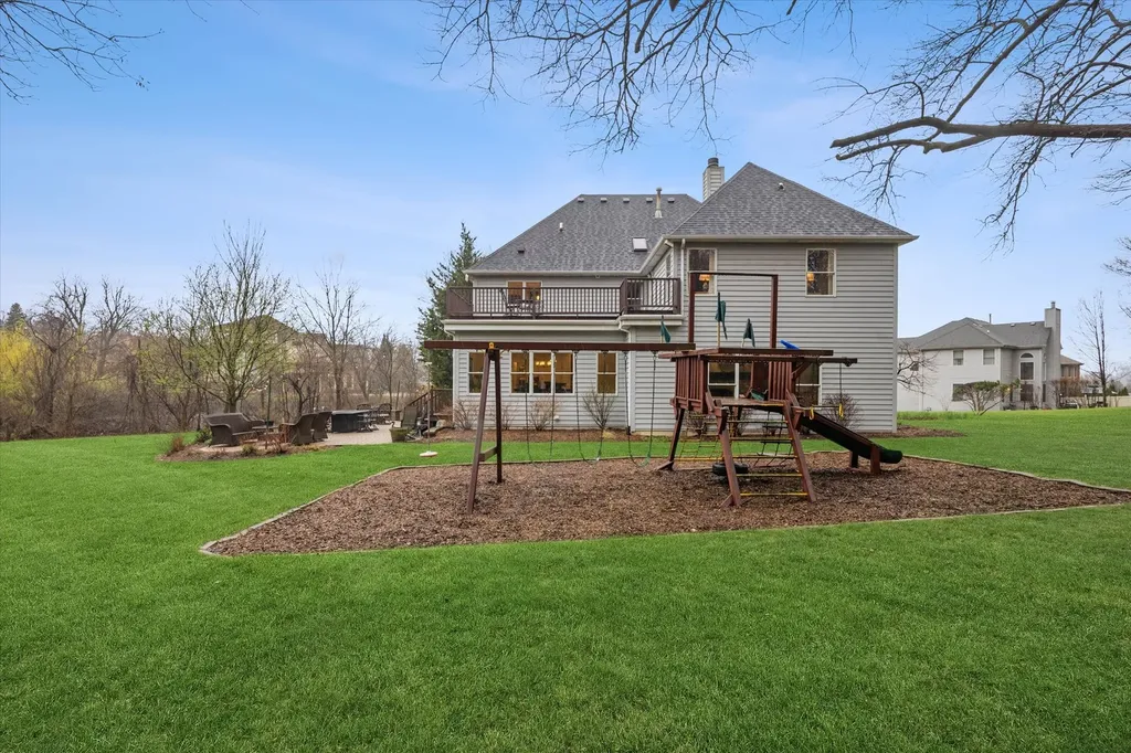9025 Darien Woods Court Darien IL 60561