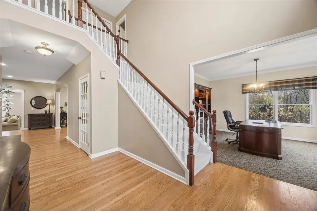 9025 Darien Woods Court Darien IL 60561