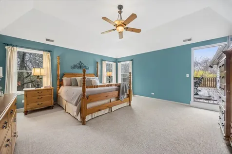 9025 Darien Woods Court Darien IL 60561