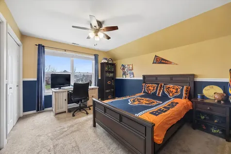 9025 Darien Woods Court Darien IL 60561