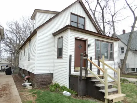 195 West 15th Street Chicago Heights IL 60411
