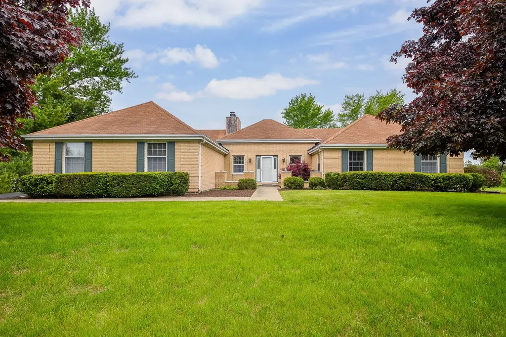 2N580 Beith Road Elburn IL 60119