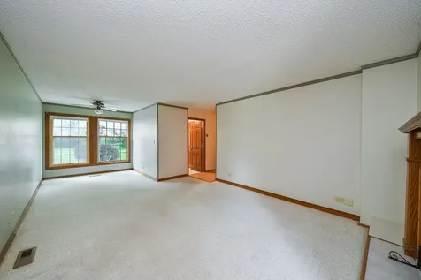 2N580 Beith Road Elburn IL 60119