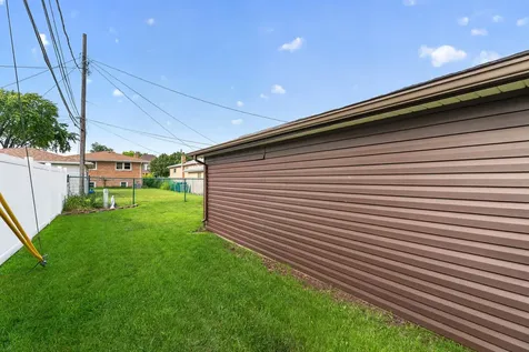 10712 Lamon Avenue Oak Lawn IL 60453