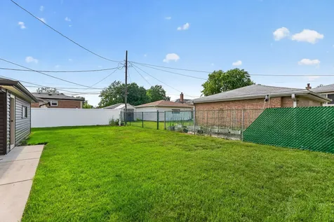 10712 Lamon Avenue Oak Lawn IL 60453