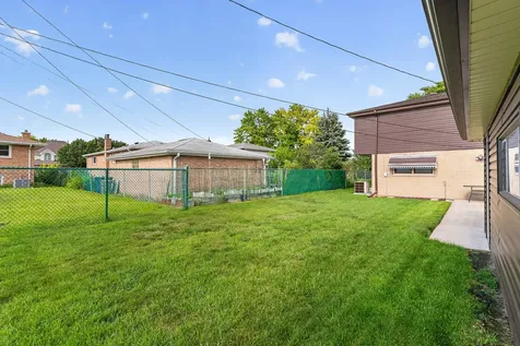 10712 Lamon Avenue Oak Lawn IL 60453