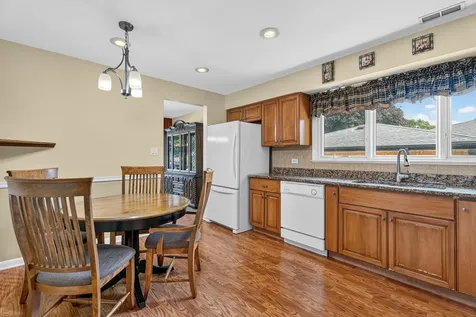 10712 Lamon Avenue Oak Lawn IL 60453