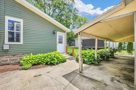 464 South Independence Street Monticello IL 61856