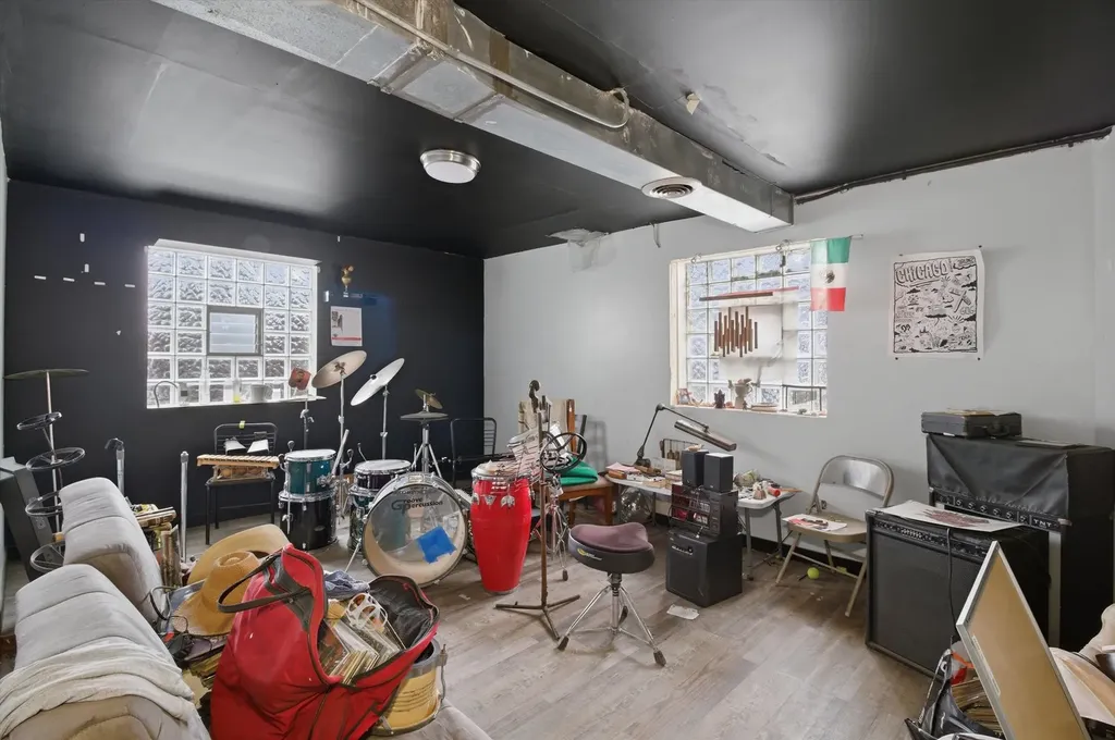 2620 South Central Park Avenue Chicago IL 60623