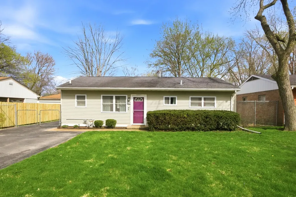 16237 Homan Avenue Markham IL 60428
