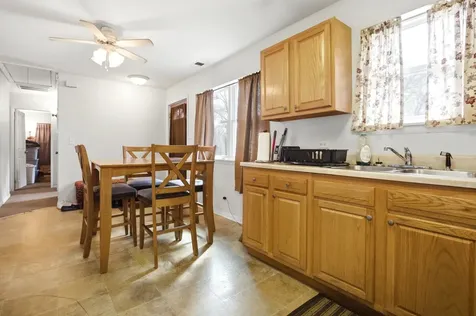 16237 Homan Avenue Markham IL 60428