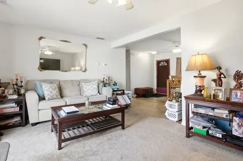 16237 Homan Avenue Markham IL 60428
