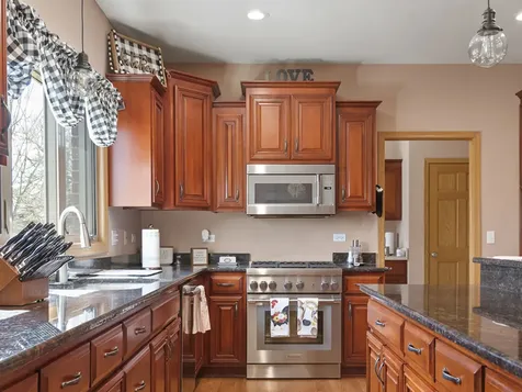 21163 South Wooded Cove Drive Elwood IL 60421