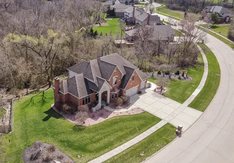 21163 South Wooded Cove Drive Elwood IL 60421