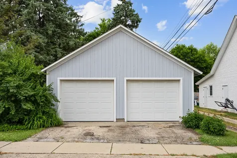 198 E. Jefferson Street Hampshire IL 60140