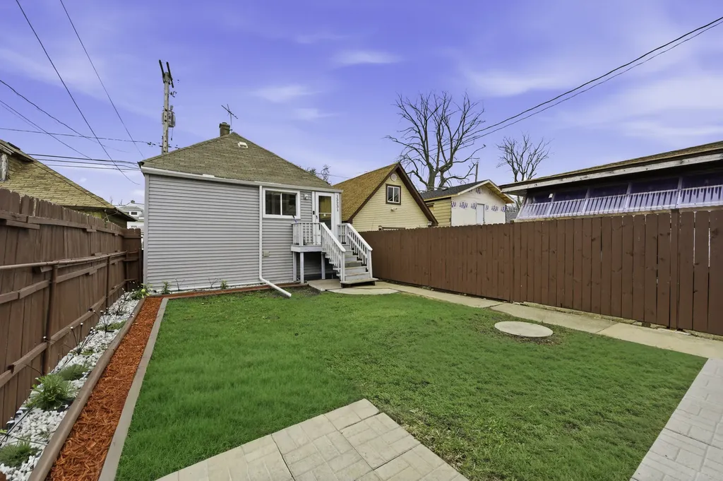 13231 South Buffalo Avenue Chicago IL 60633
