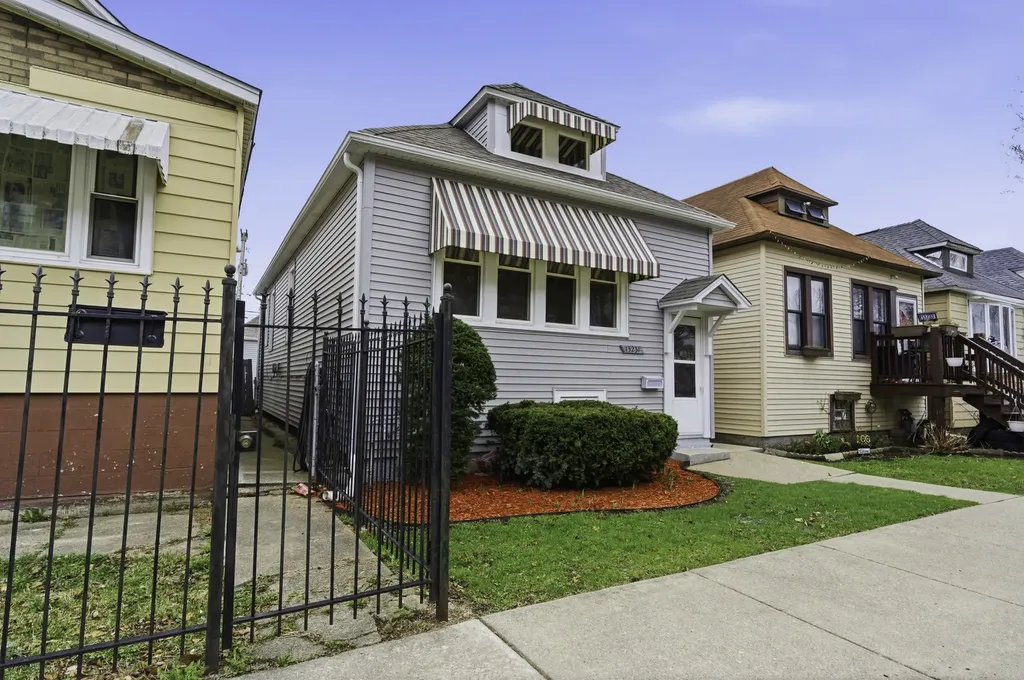 13231 South Buffalo Avenue Chicago IL 60633