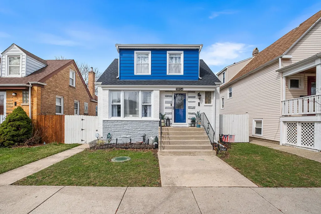 5904 West Berenice Avenue Chicago IL 60634