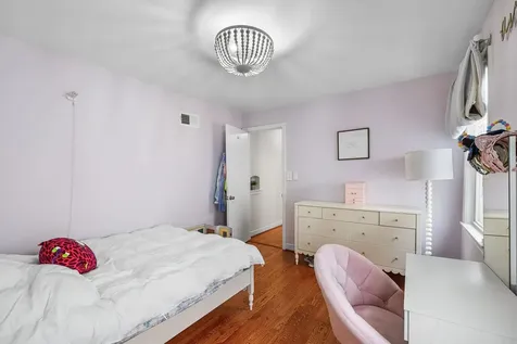 5904 West Berenice Avenue Chicago IL 60634