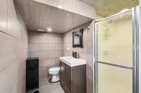5904 West Berenice Avenue Chicago IL 60634