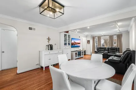 5904 West Berenice Avenue Chicago IL 60634