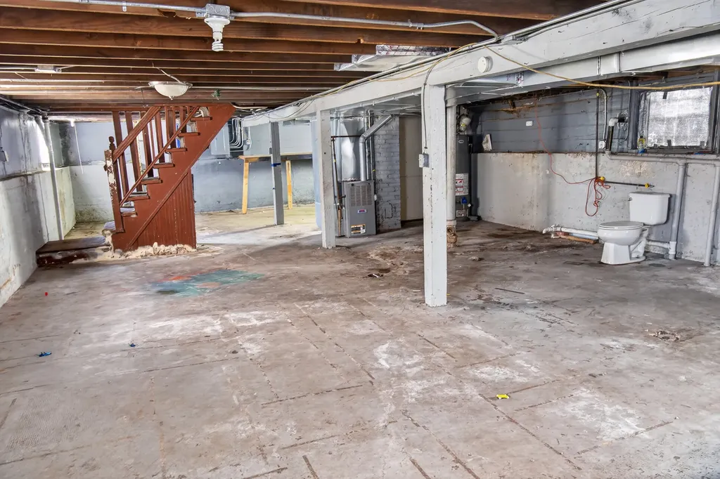 8106 South Burnham Avenue Chicago IL 60617