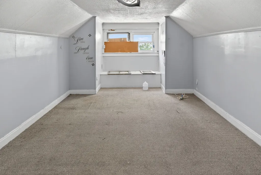 8106 South Burnham Avenue Chicago IL 60617