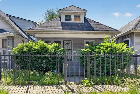 8106 South Burnham Avenue Chicago IL 60617