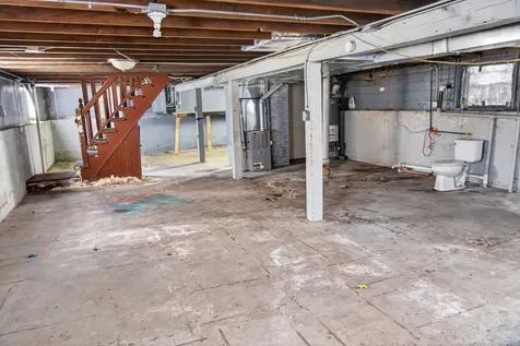 8106 South Burnham Avenue Chicago IL 60617