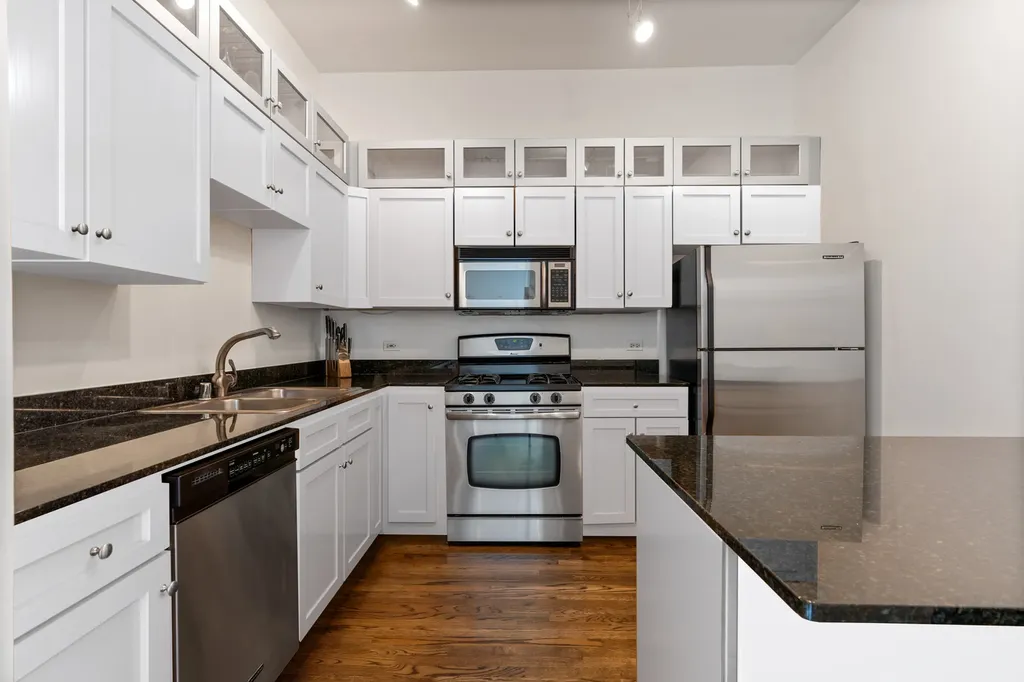 1447 North Cleveland Avenue Chicago IL 60610