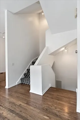 1447 North Cleveland Avenue Chicago IL 60610