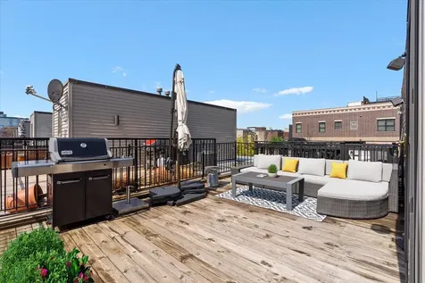 1447 North Cleveland Avenue Chicago IL 60610