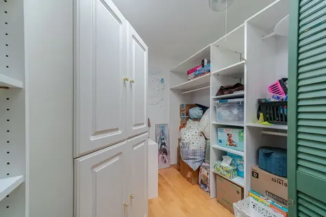 225 Stratford Road Des Plaines IL 60016